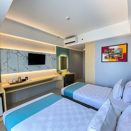 Luxury Malioboro Hotel Yogyakarta Exterior photo