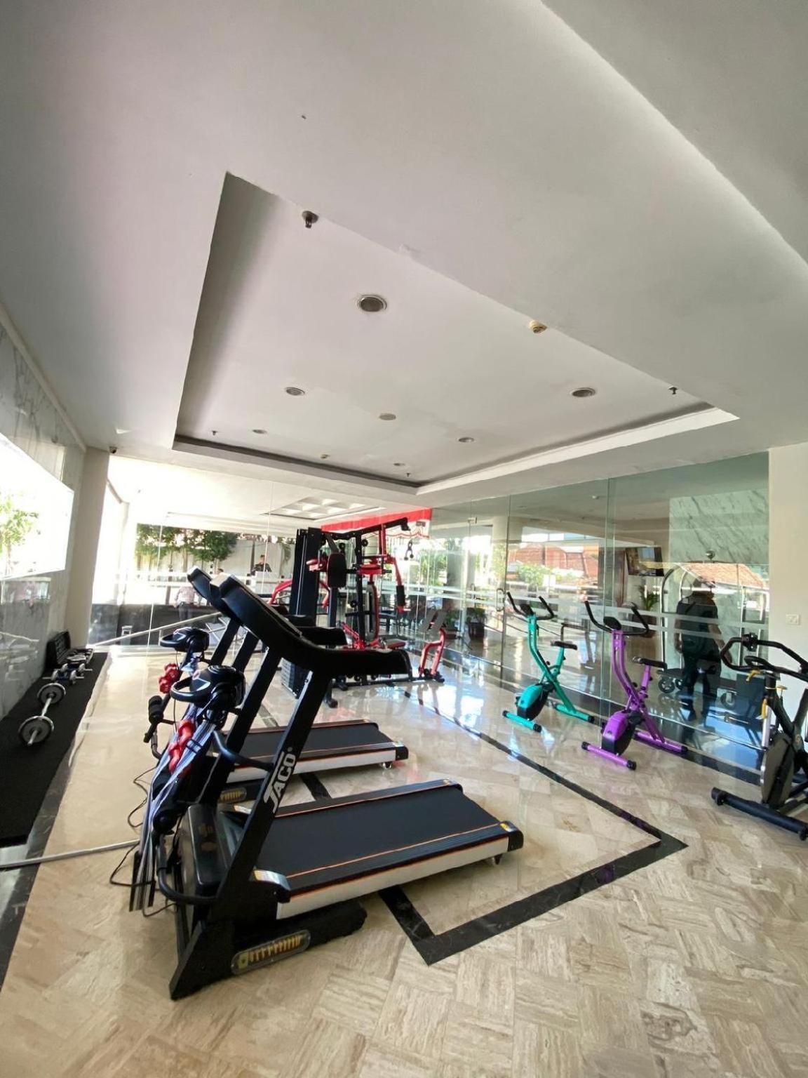 Luxury Malioboro Hotel Yogyakarta Exterior photo