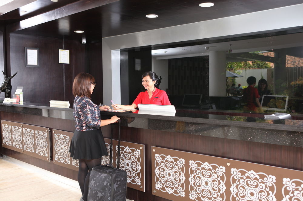 Luxury Malioboro Hotel Yogyakarta Exterior photo